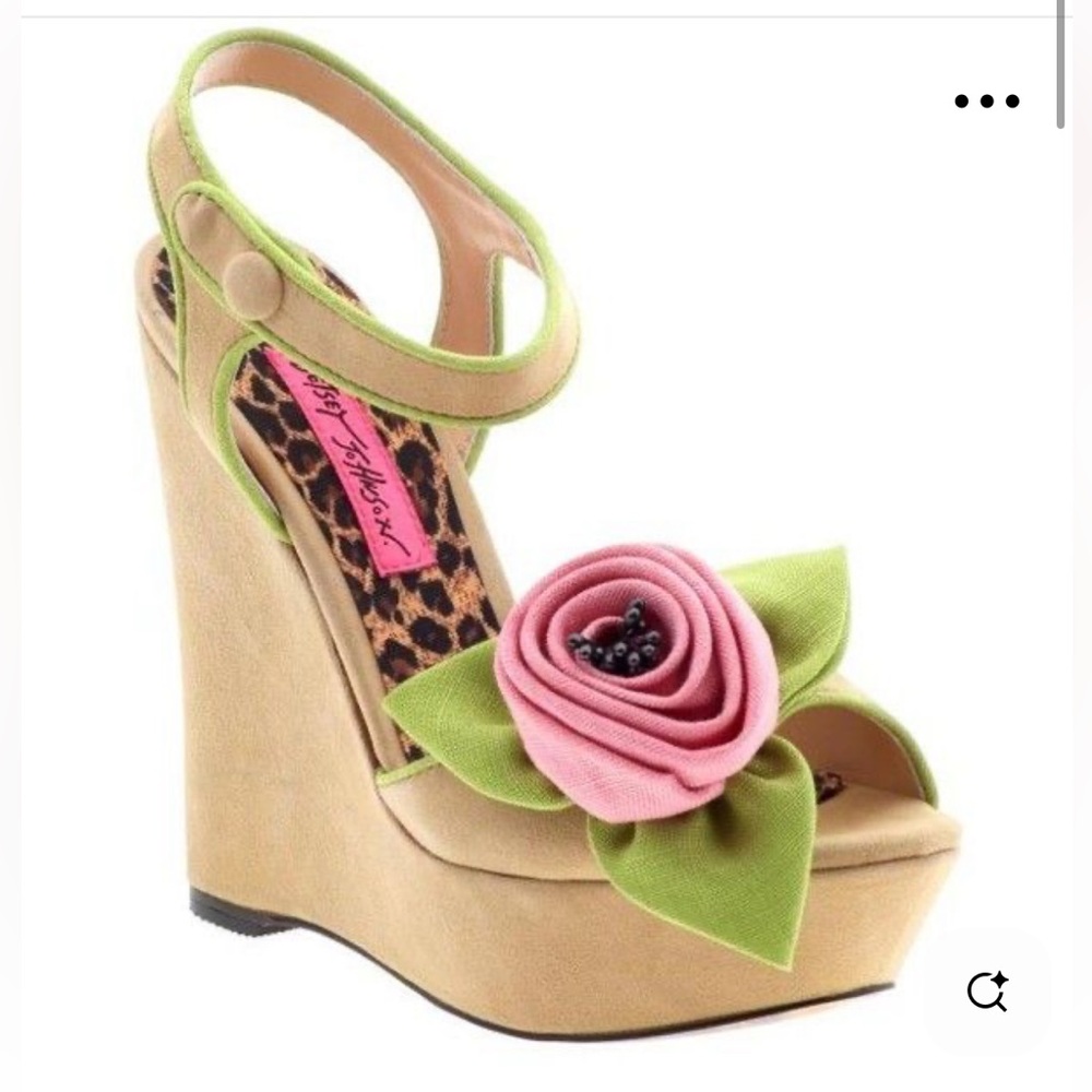 Betsey Johnson Eldoris Wedge Sandals - Picture 2 of 12